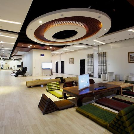 Capsule Hostel Patong Luaran gambar