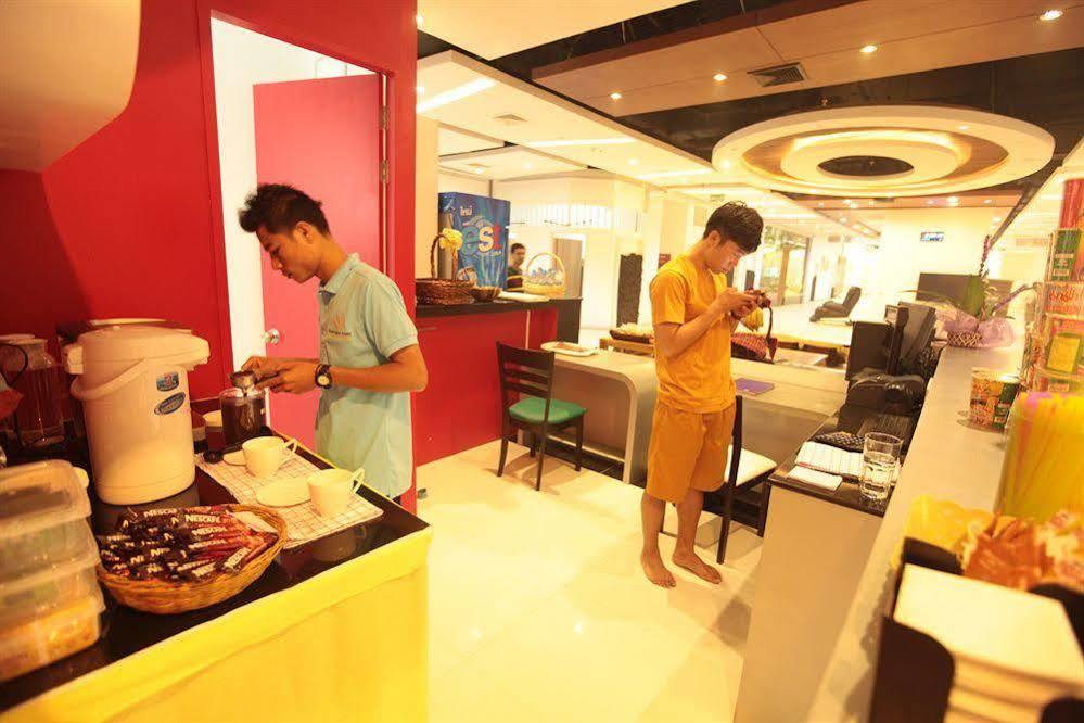 Capsule Hostel Patong Luaran gambar