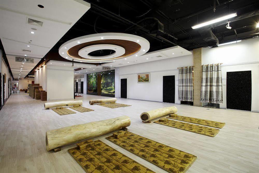 Capsule Hostel Patong Luaran gambar