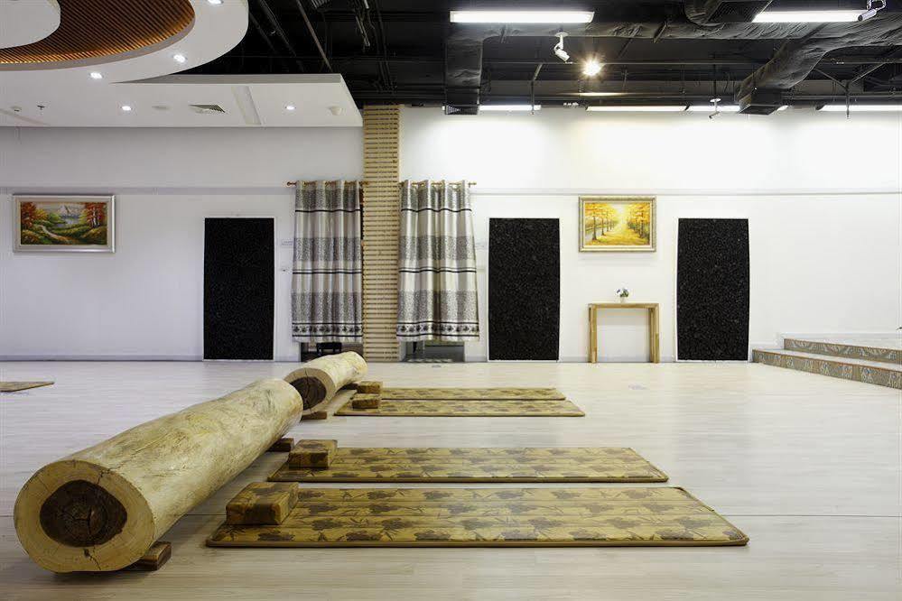 Capsule Hostel Patong Luaran gambar